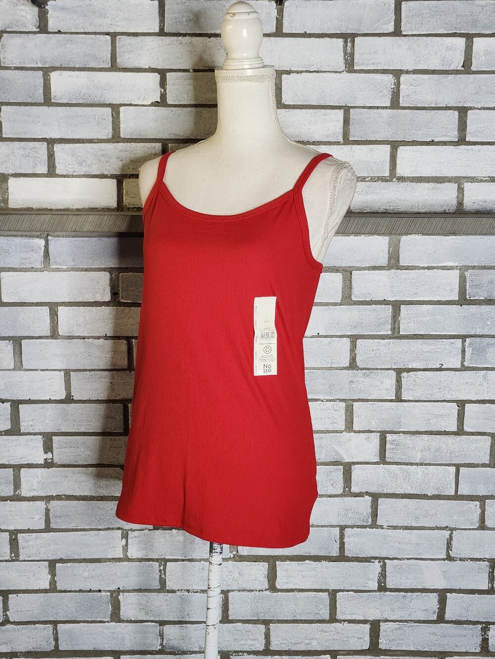 • NWT No Boundaries Women's Sleeveless Ribbed Cami Tank Top Large Brilliant Red